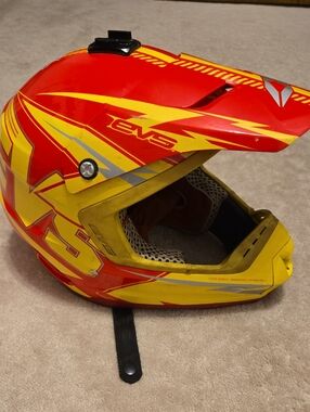 EVS Sports Vortek T5 Dirt Bike Helmet Adult Large